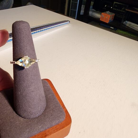 BOMB PARTY LITE CITRINE BLING RING - Picture 2 of 4